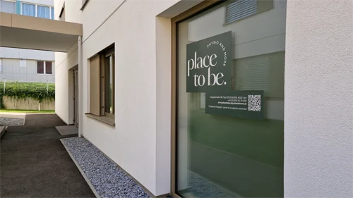 Praxiseingang Ziegeleistrasse 78b