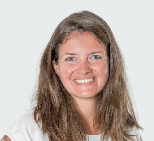 Nadine Holzinger Nadine Holzinger Portraitfoto Therapeutin