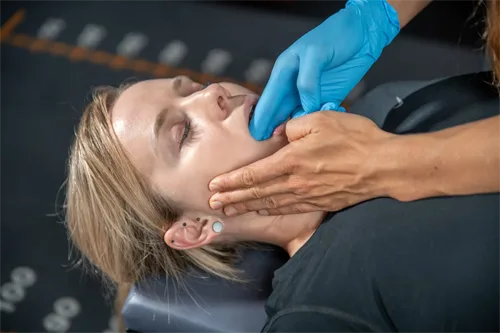 Kieferschmerzen ganzheitlich therapieren place to be. physio and more