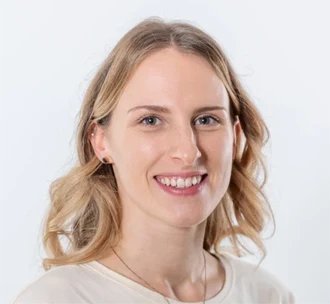 Sarah Saiz im Team place to be. physio and more